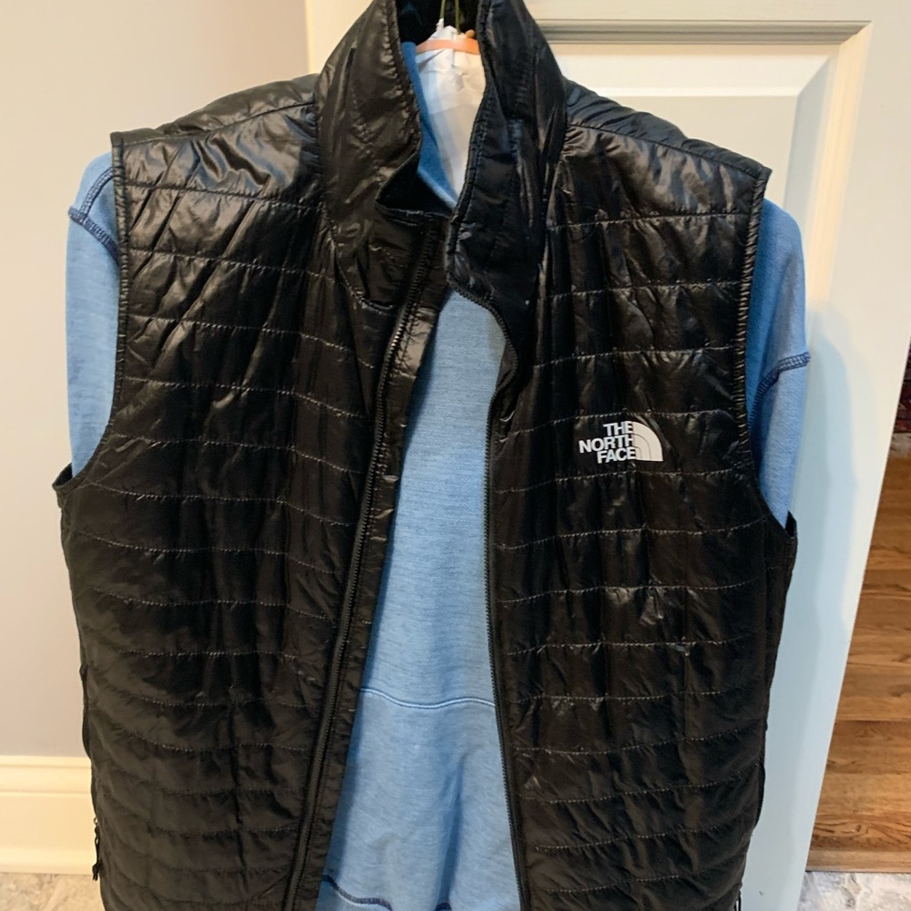 North face vest